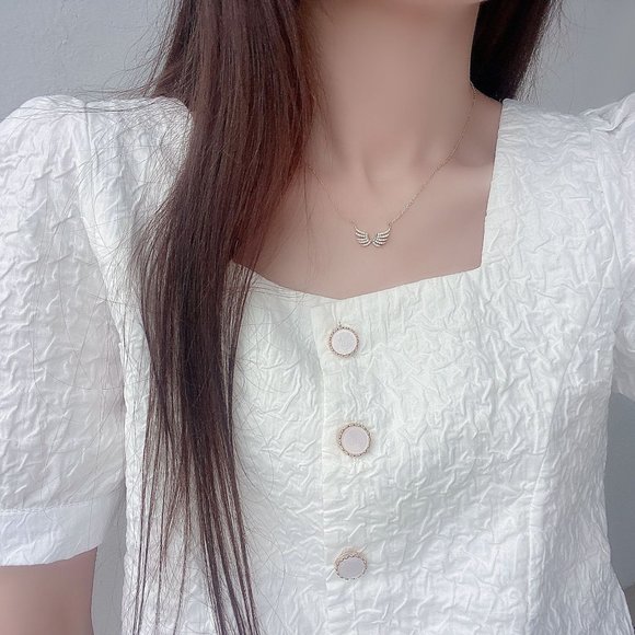 NEW 14K Gold Plated Diamond Angel Wing Necklace - Picture 3 of 9